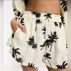 ASOS DESIGN cheesecloth flippy short in palm tree print co-ord size 6